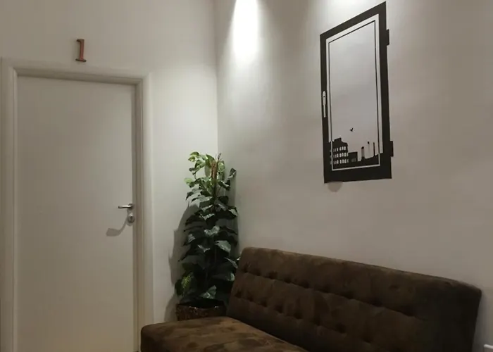 Bed & Breakfast La Finestra Sul Colosseo 1